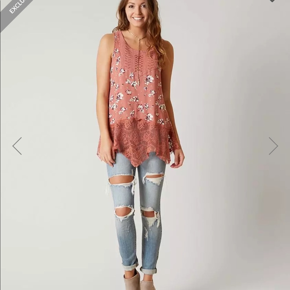 Buckle women’s boho floral lace trimmed asymmetrical flowing floral blouse S